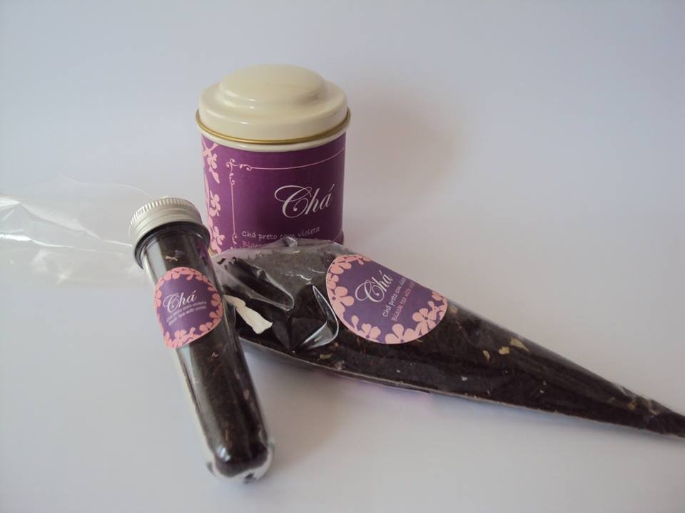 chá preto com violeta.jpg