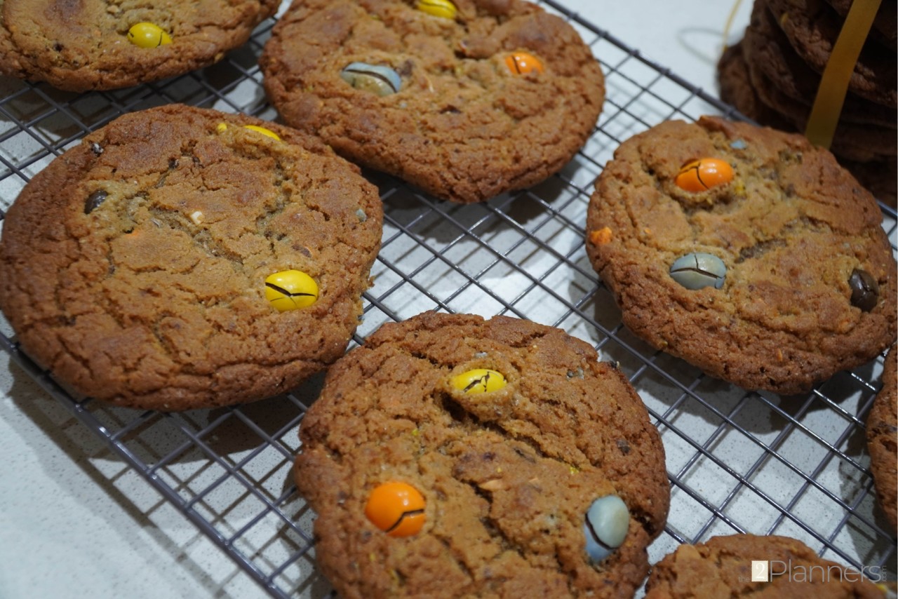 M&Ms Cookies Recipe - The 2 Planners