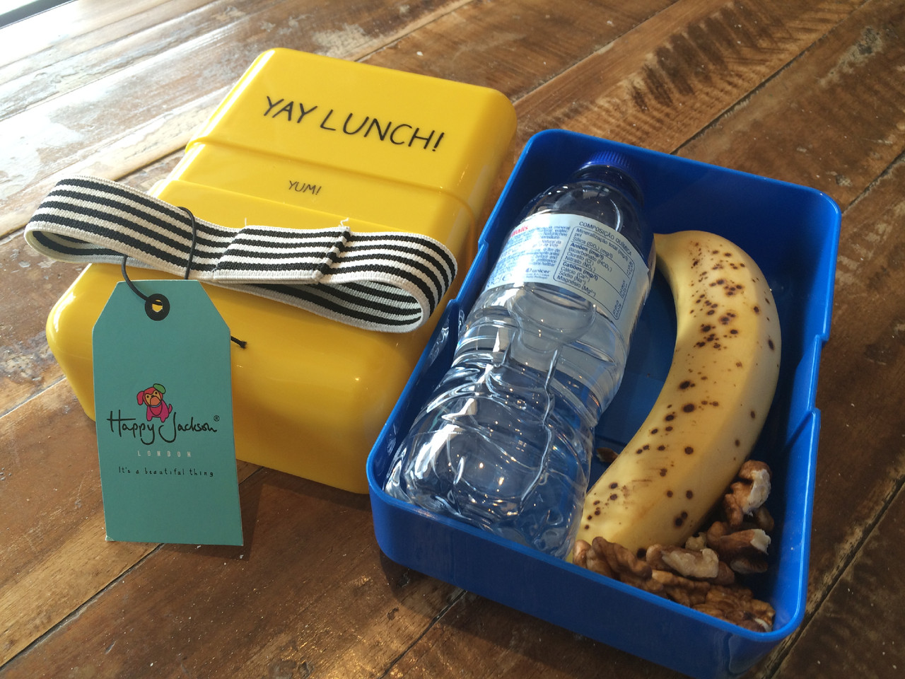 Pré-treino com banana e frutos secos.JPG