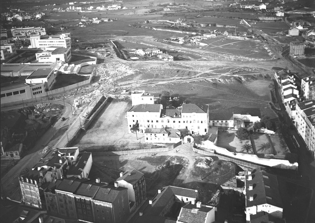 Fotografia aérea dos terrenos que circundam o ins