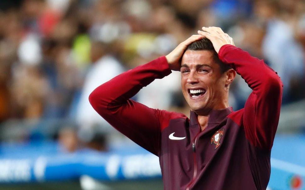 102975215-cristiano-ronaldo-euro-2016-final-SPORT-