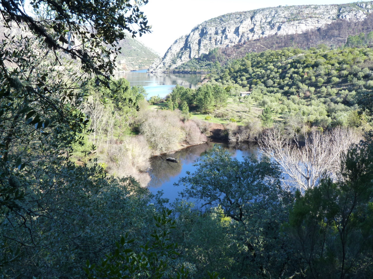 Trilho da mina de ouro do Conhal - foz da Ribeira