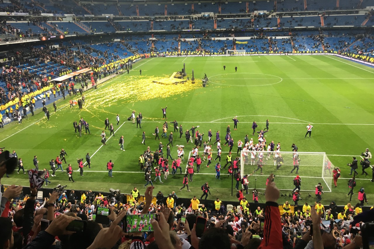 Festa no final do jogo Festa no final do jogo