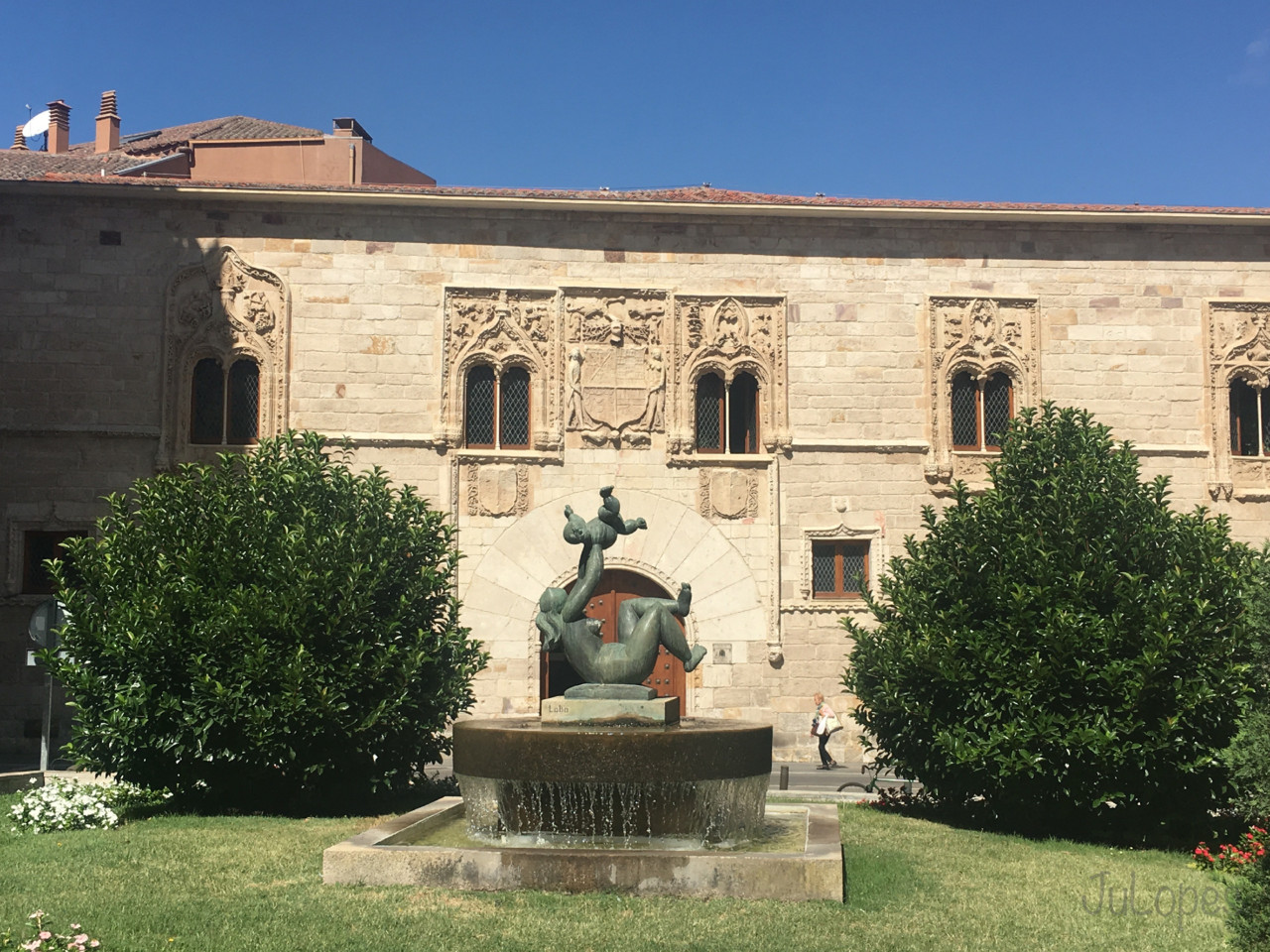 IMG_6913.jpg IMG_6913.jpg