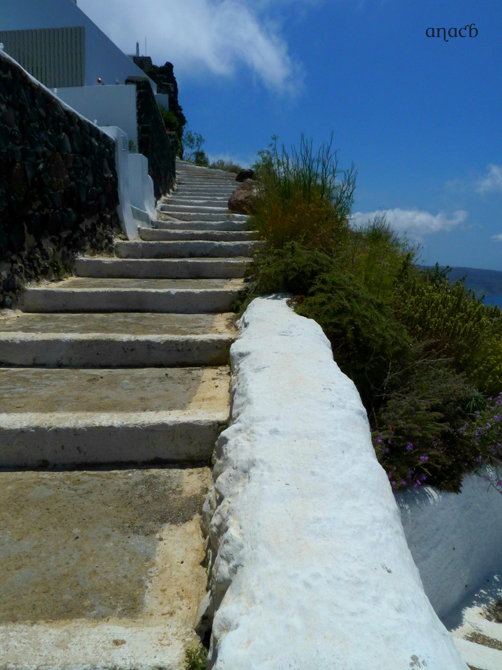 Santorini-Imerovigli (1118) cópia assin.jpg