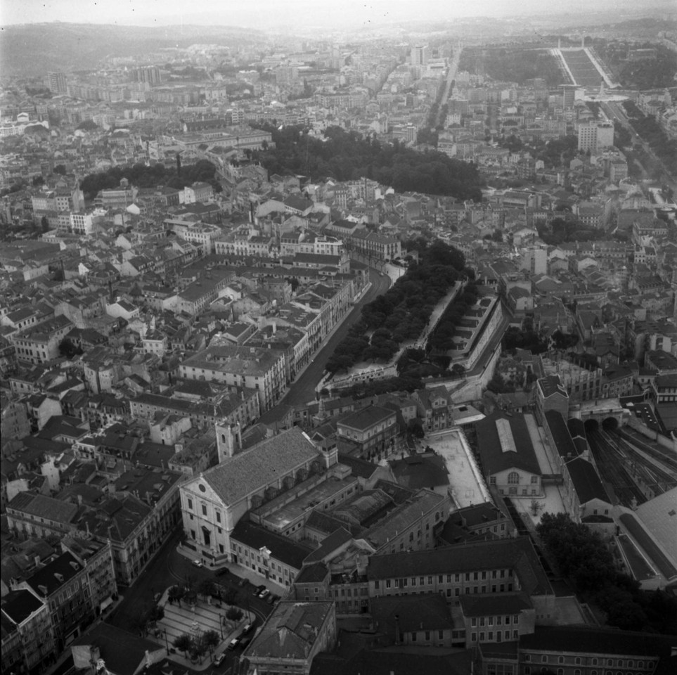 Fotografia aérea da Igreja de São Roque e da zon
