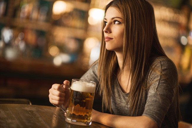 Girl and beer 650px.jpg Girl and beer 650px.jpg