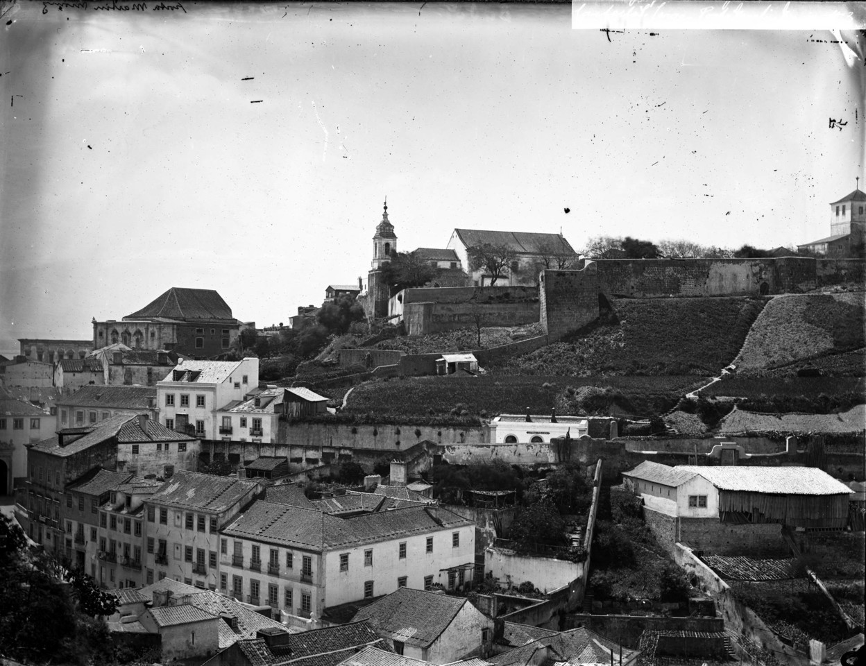 Igreja de Santa Cruz do Castelo, foto de Leilão S
