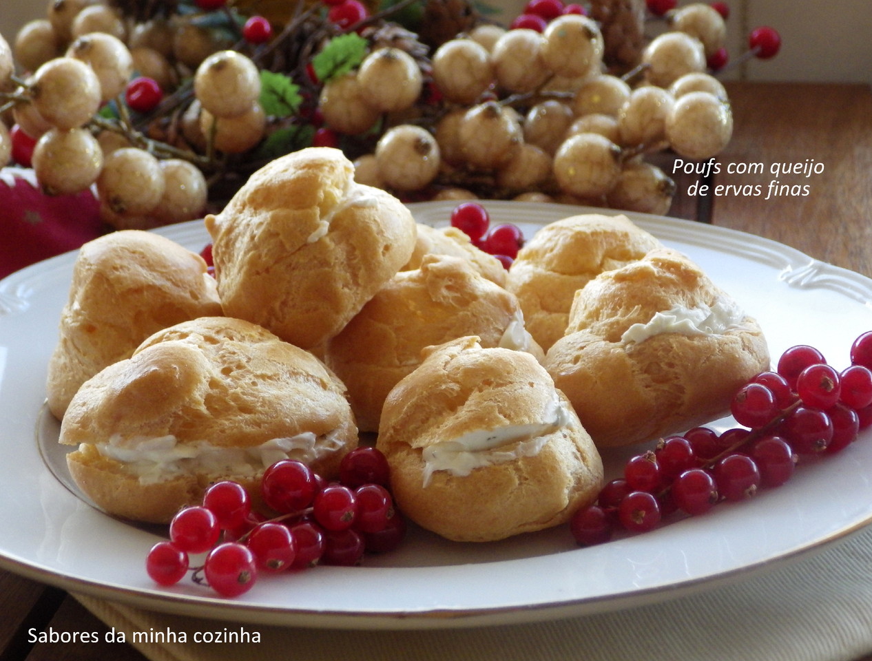 IMGP5524-Poufs com queijo de ervas-Blog.JPG
