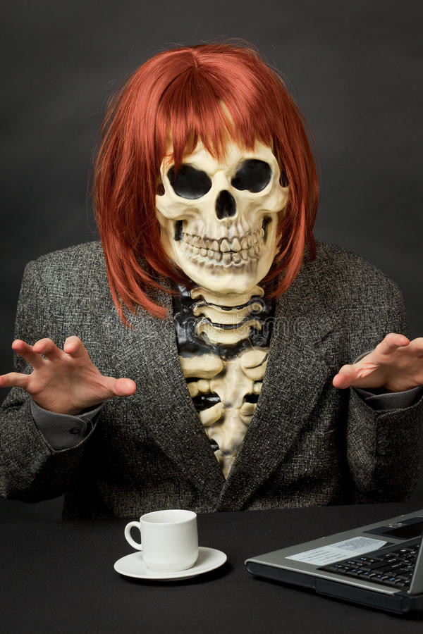 amusing-skeleton-red-hair-halloween-15628746.jpg