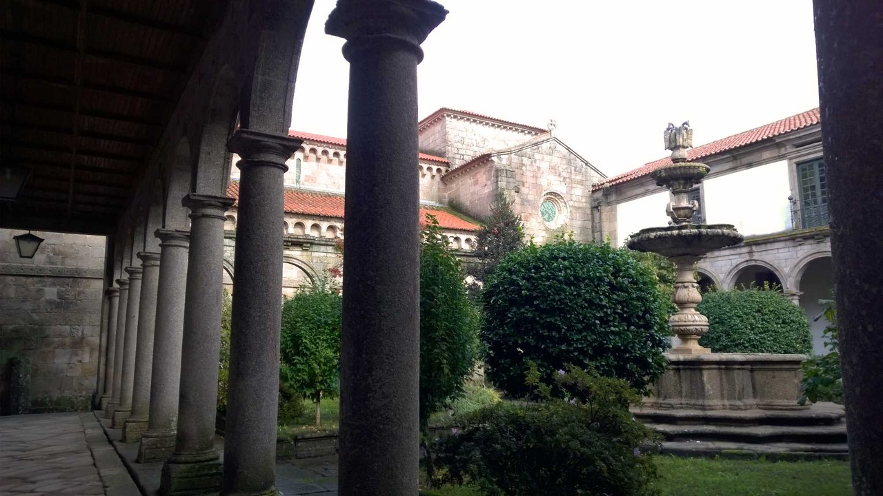Património Mosteiro de Paço de Sousa Penafiel.jp