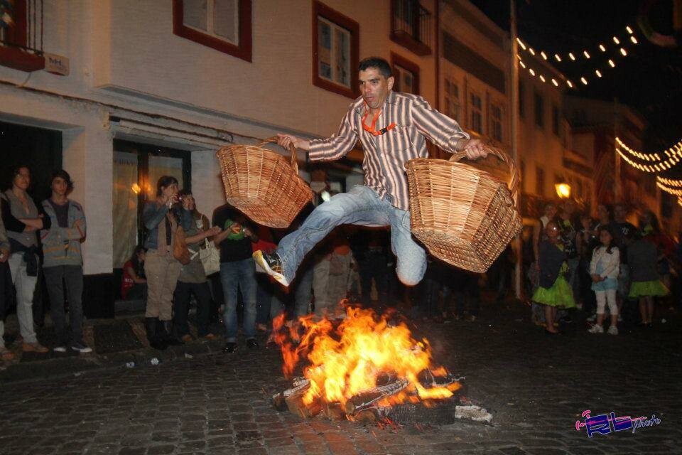 Foto Cronica 151DI JUN22 - Hoje é a nossa noite.j