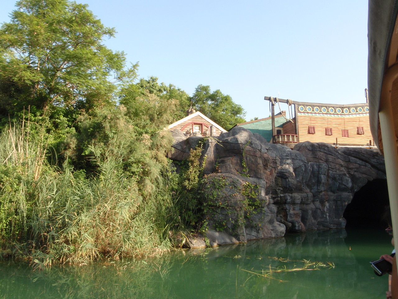 P8220048.JPG P8220048.JPG