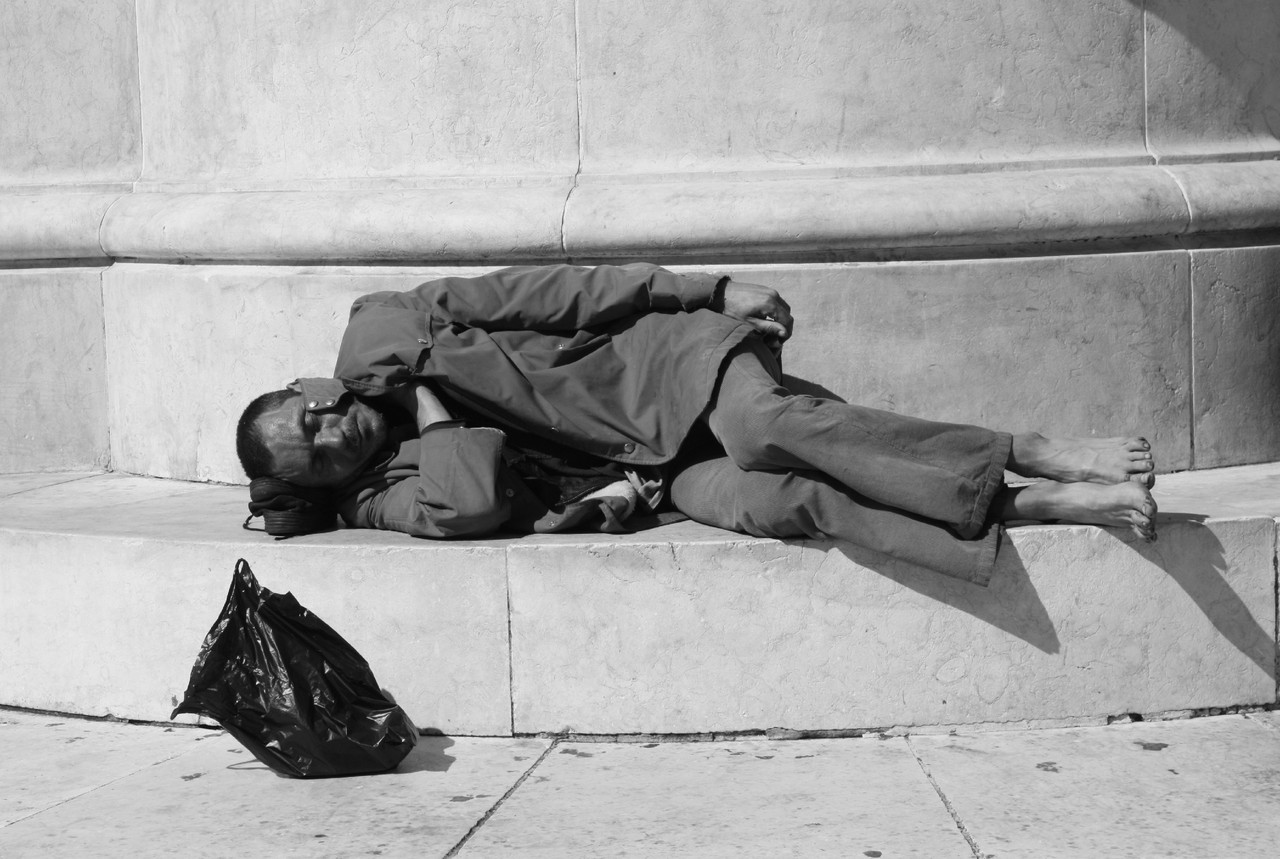 Pobreza é ficar indiferente # 44.jpg