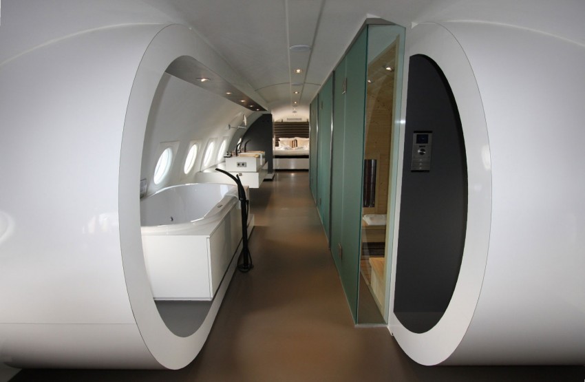 Airplane-Suite-12-850x555.jpg