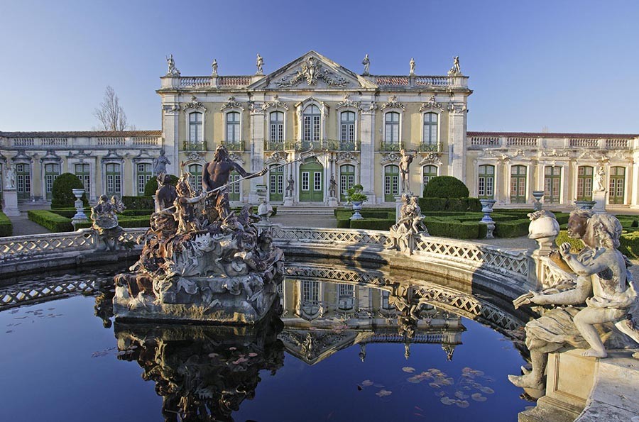 Palacio-Nacional-de-Queluz.jpg Palacio-Nacional-de-Queluz.jpg