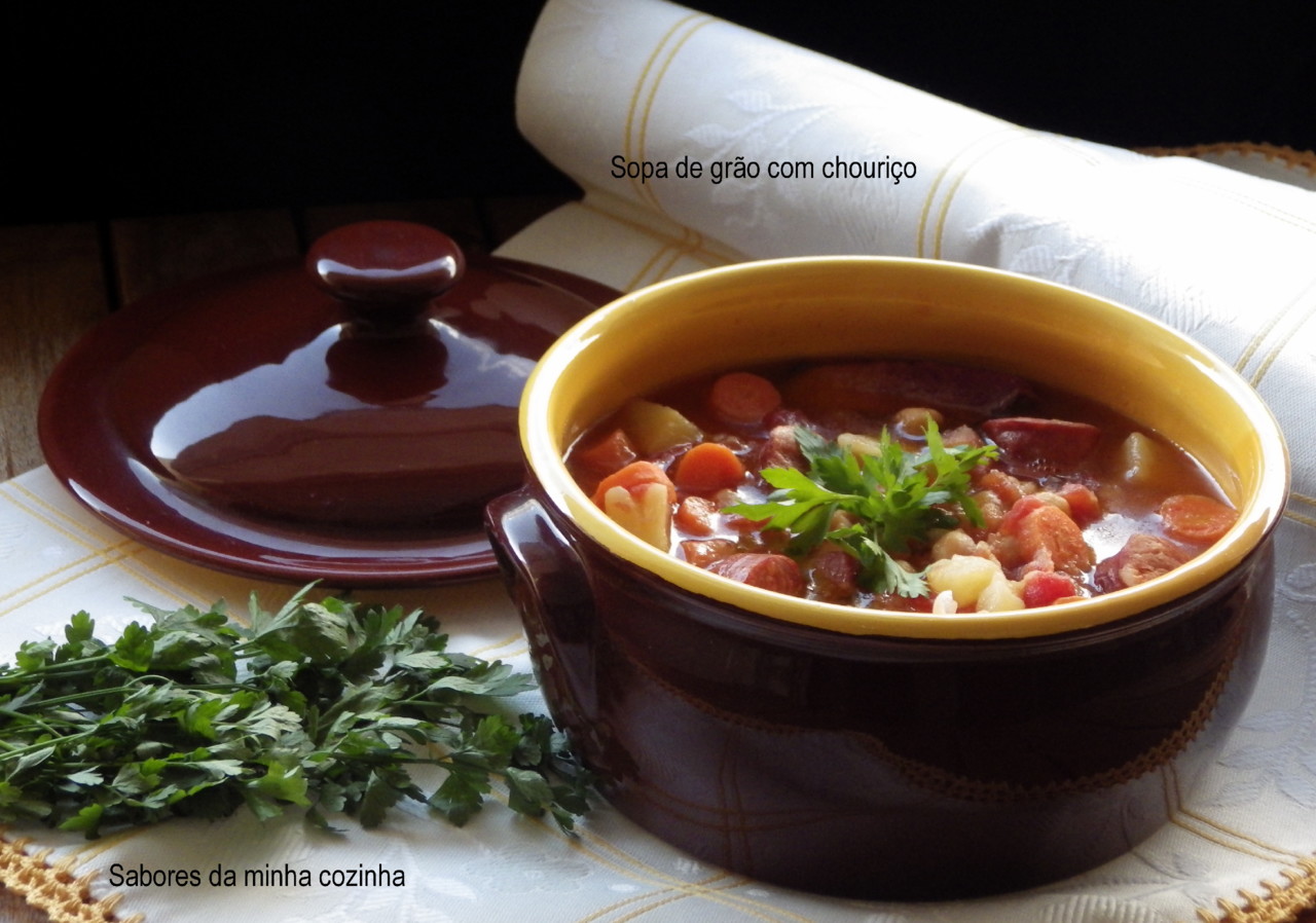 IMGP8372-Sopa de grão com chouriço-Blog.JPG