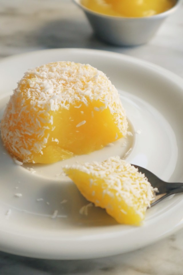 pudins de sumo de laranja e côco