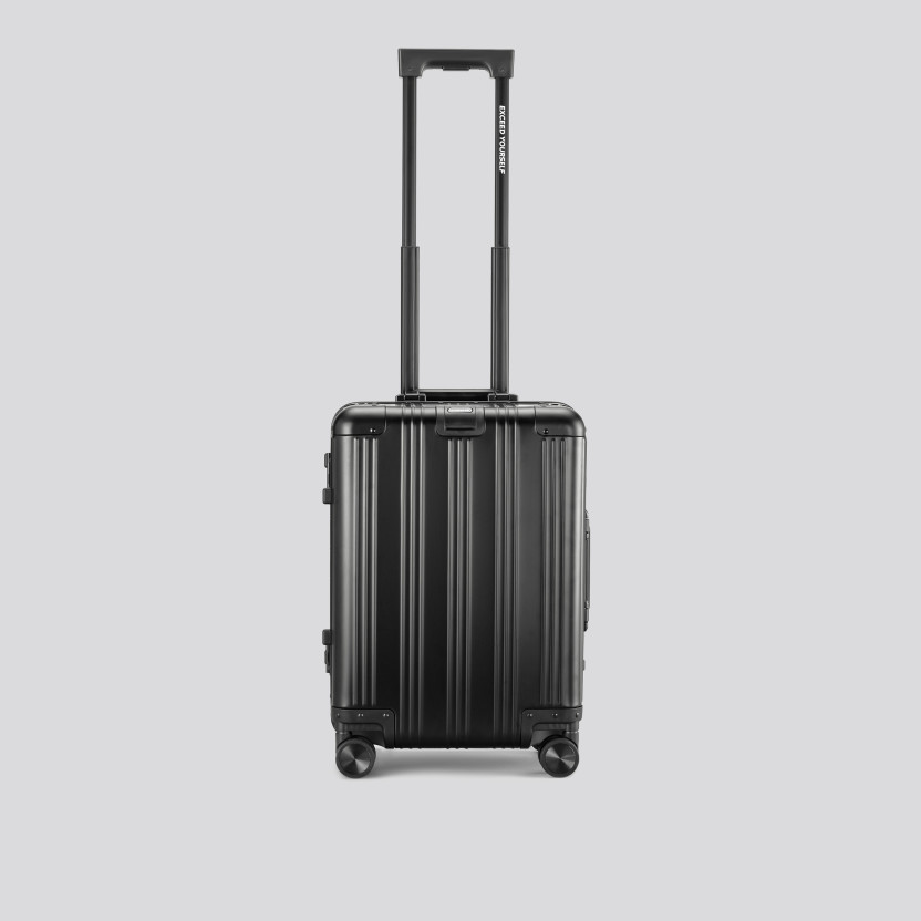 v763849_prozis_cabin-suitcase-aluminum-globetrotte