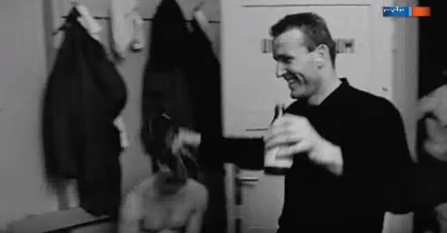 Guarda-redes Dieter Sommer festeja título no balneário