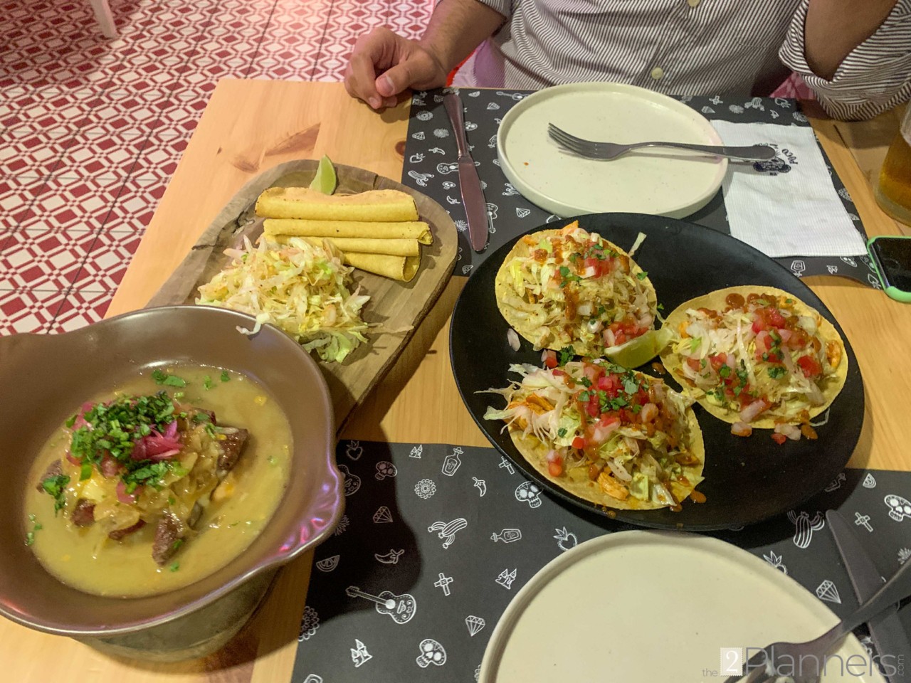 Un Poco Loco Restaurant - Aveiro, Portugal - The2Planners