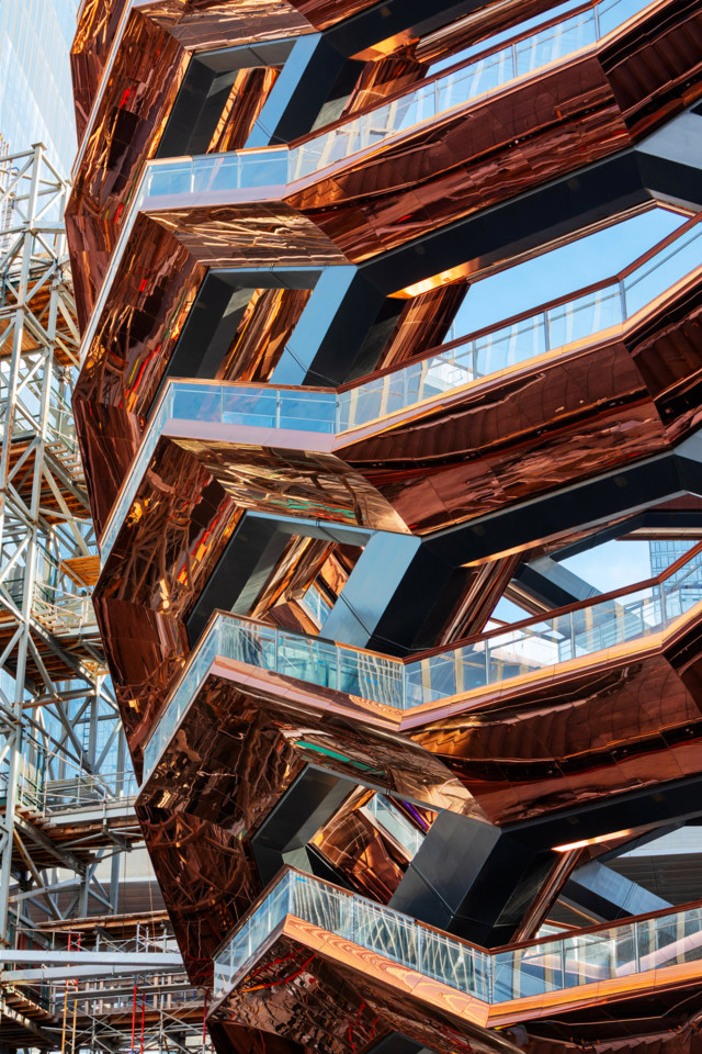 VesselHeatherwick_1-960x1440@2x.jpg