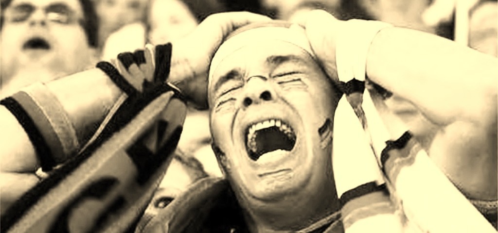 Adeptos de futebol.jpg Adeptos de futebol.jpg