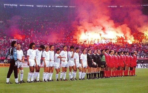 Benfica em mais uma final europeia