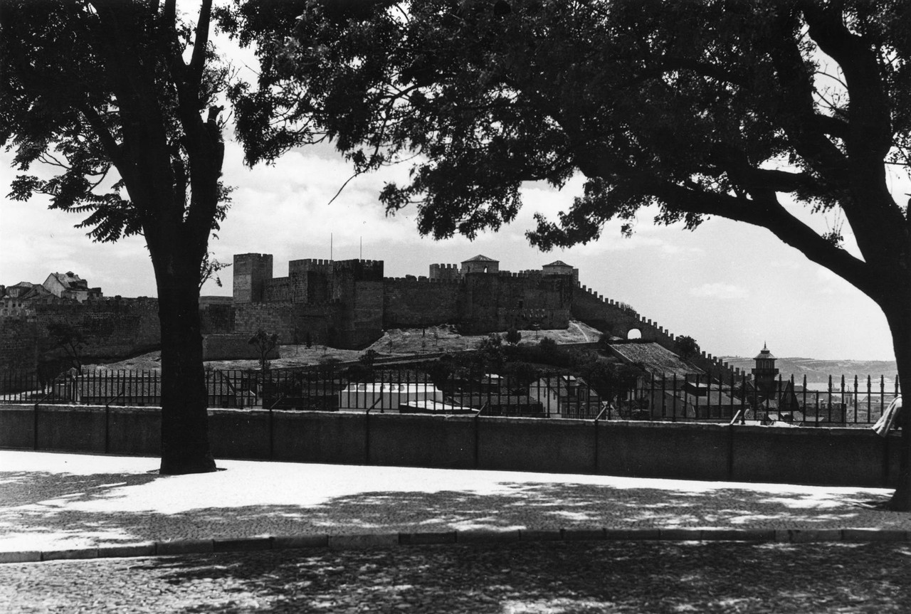 Castelo de São Jorge, visto da.jpg Castelo de São Jorge, visto da.jpg