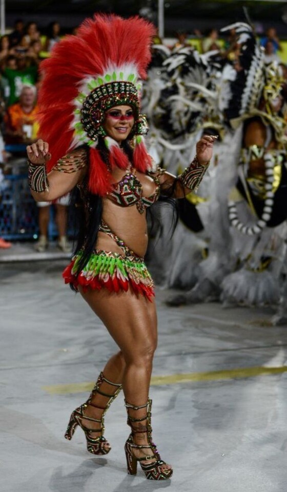 Viviane Araújo 2 (Carnaval Rio 2022).jpg
