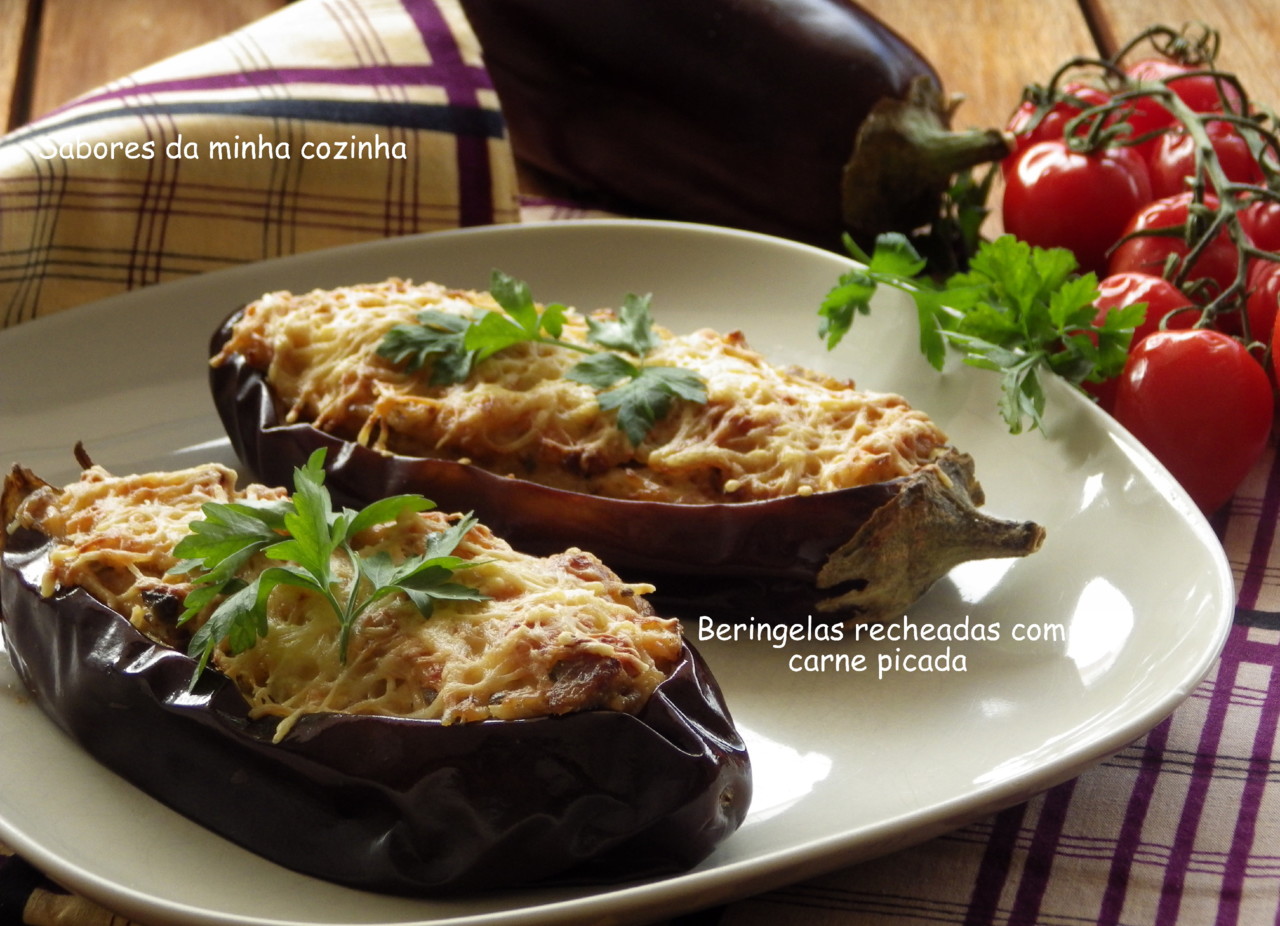 IMGP7927-Beringelas recheadas com carne picada-Blo