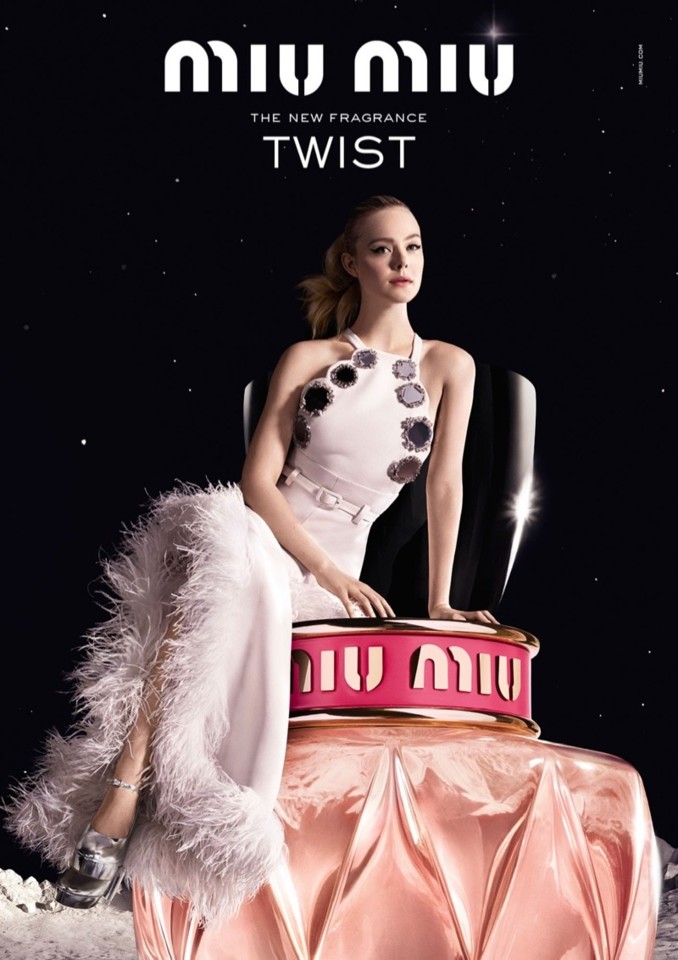 Elle-Fanning-Miu-Miu-Twist-Fragrance-Campaign.jpg