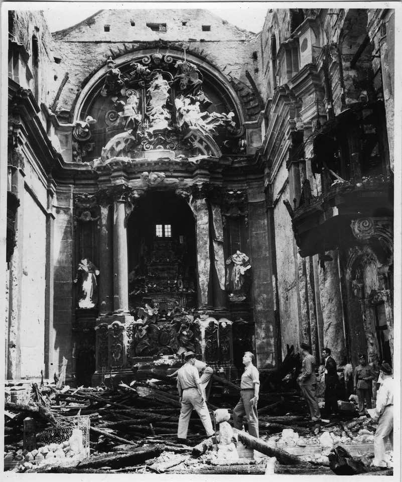 Igreja de São Domingos, rescaldo do incêndio, fo