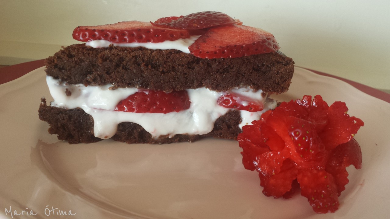 Bolo de chocolate sem farinha_Maria Ótima.jpg