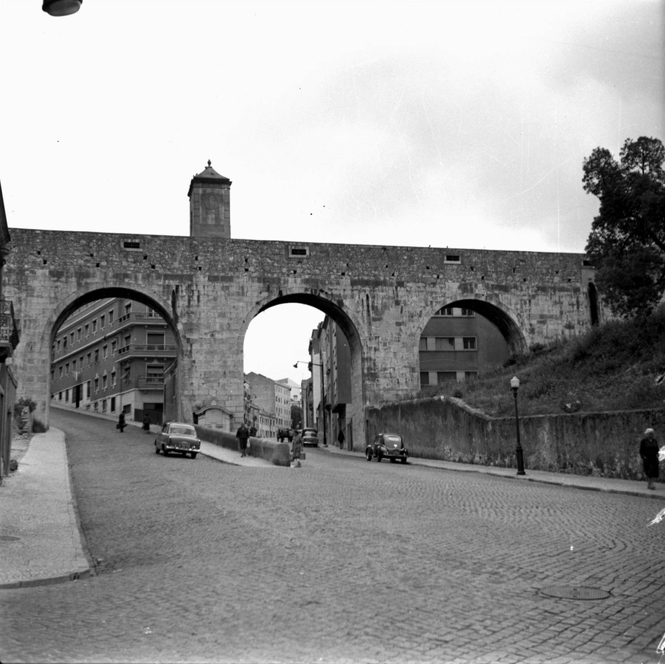 Arco do Carvalhão, 1961, foto de Augusto de Jesus Arco do Carvalhão, 1961, foto de Augusto de Jesus