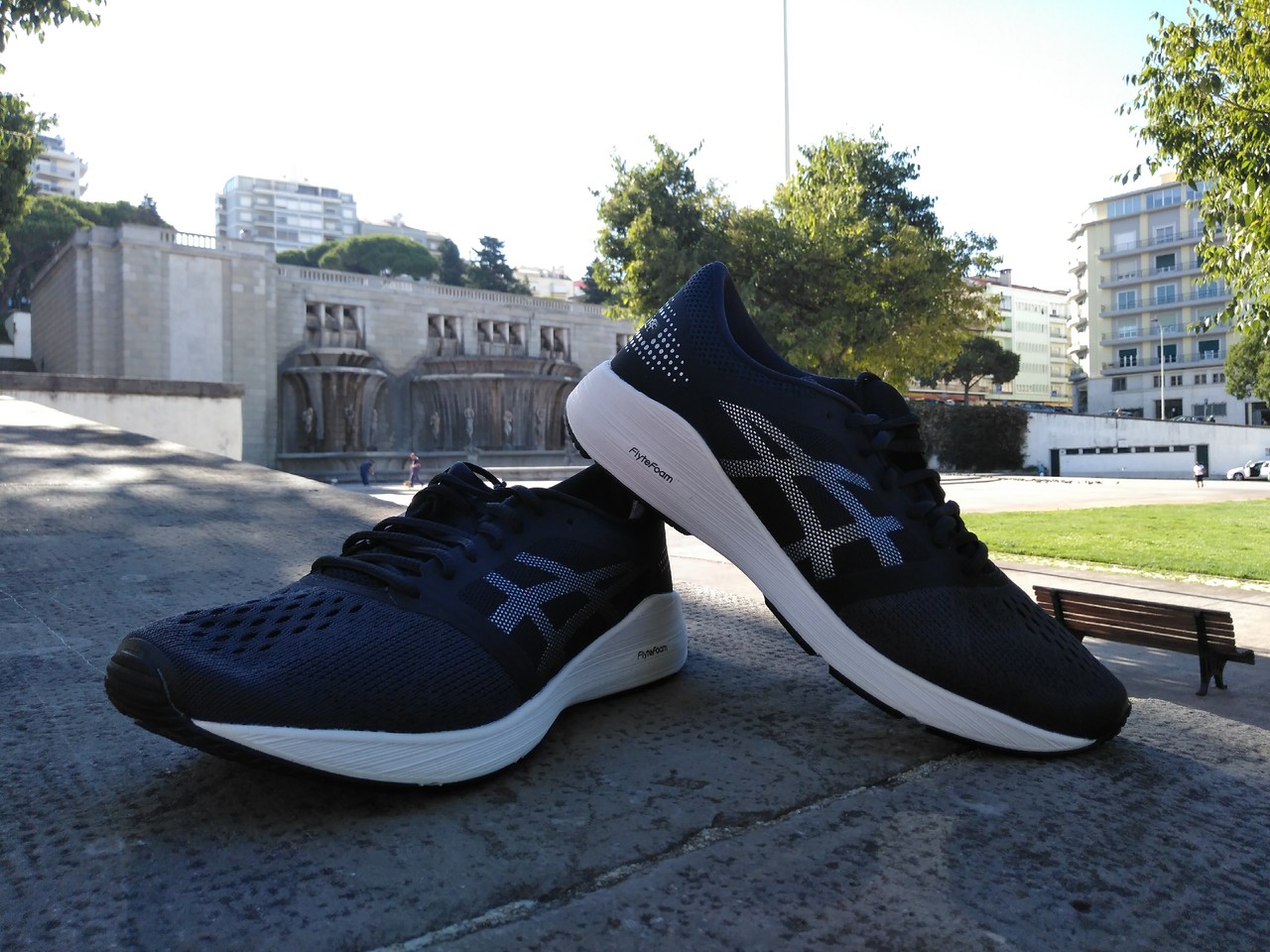 ASICS Roadhawk (4).jpg