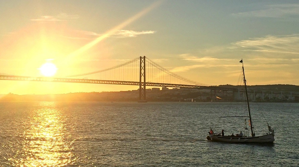 Almada.jpg Almada.jpg