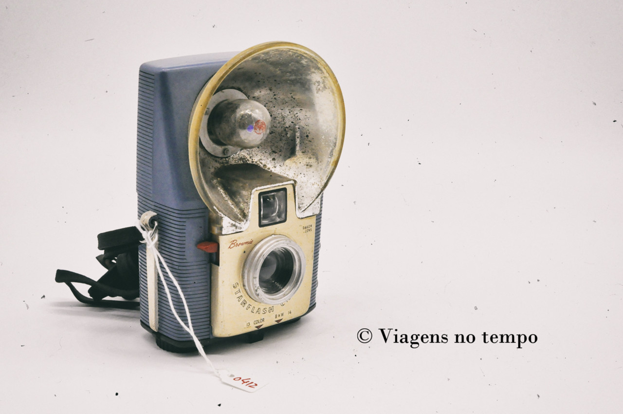 0412_DSC9706ab - Kodak Brownie Starflash - Blue (1