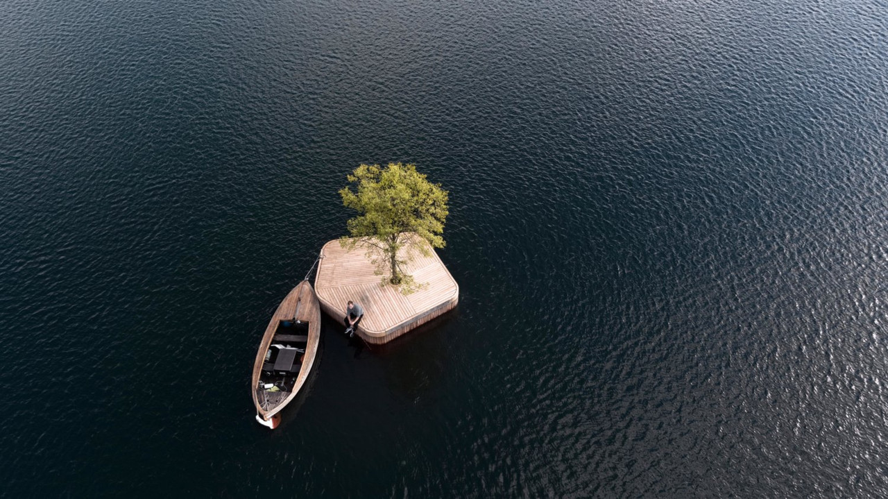 Floating+island.jpg Floating+island.jpg