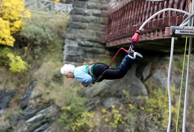 bungee1.jpg