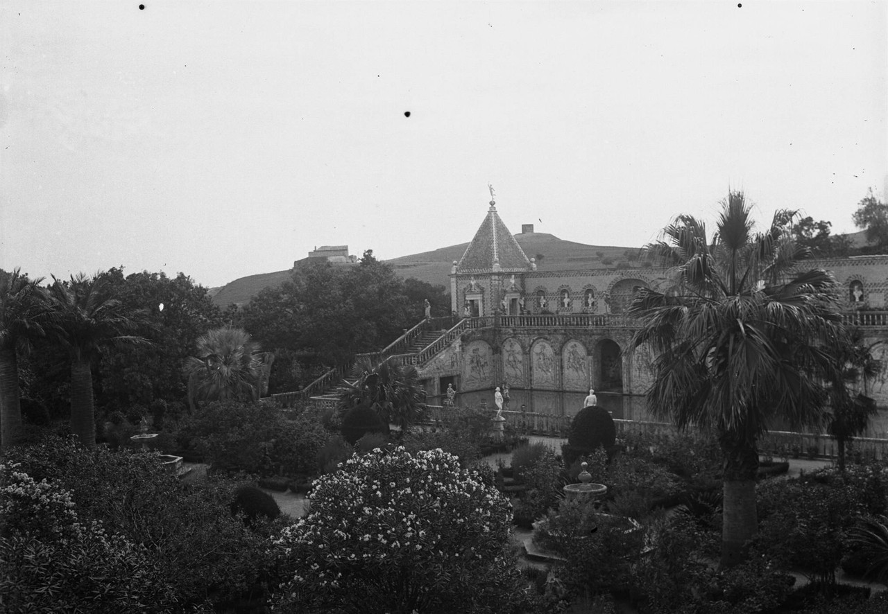 Palácio Marquês de Fronteira, vista do grande la