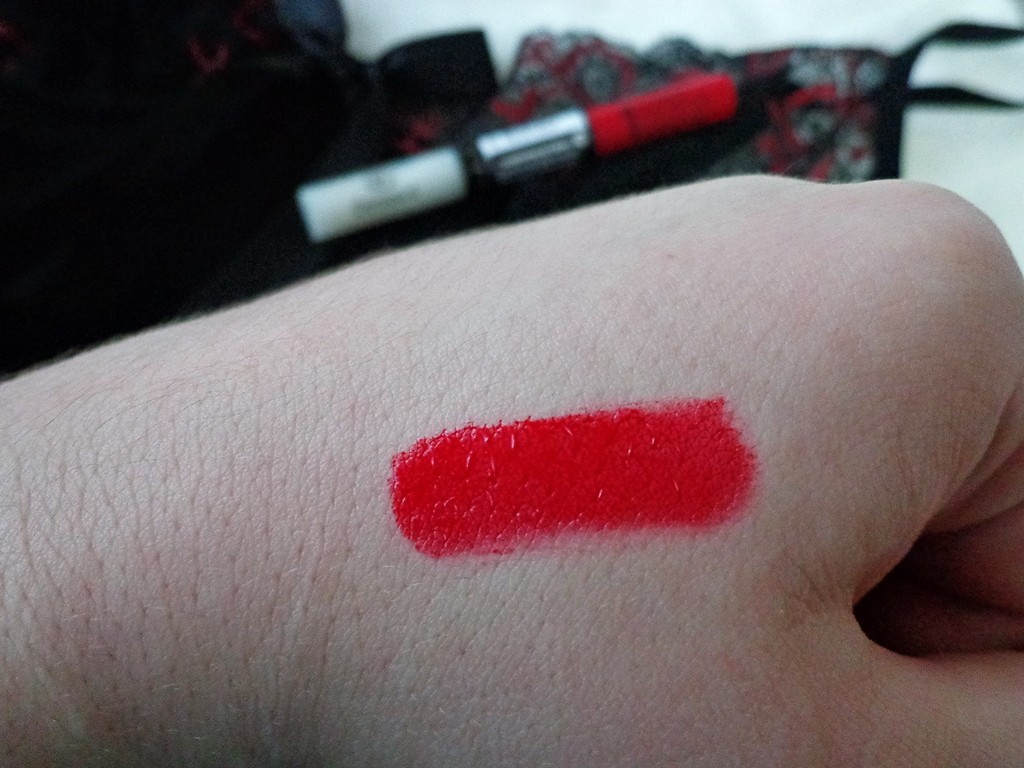 Dermacol 16H Lip Colour, batom e gloss de longa duração | Notino.pt