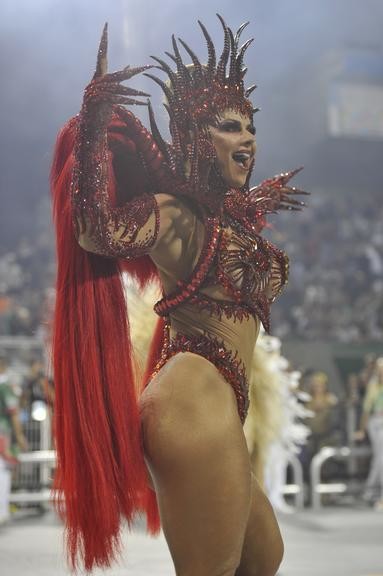 Viviane Araújo 2 (Carnaval S.Paulo 2020).jpg