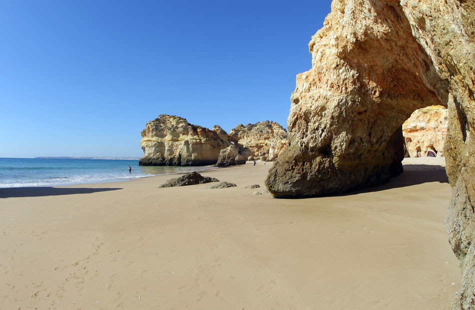 Prainha-Portimao-Algarve.jpg