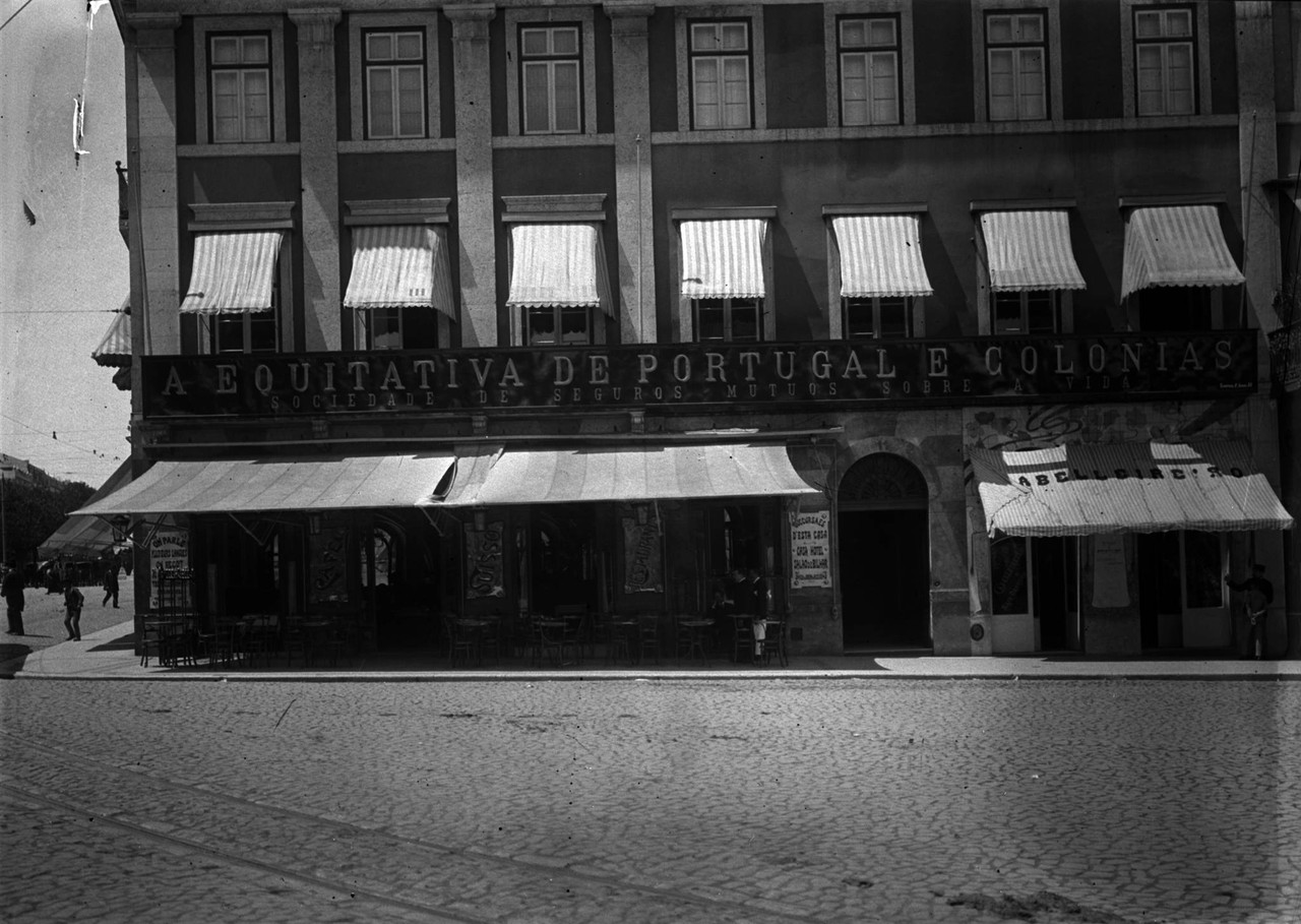 Café Suisso, c. 1910, foto de Alberto Carlos Lima