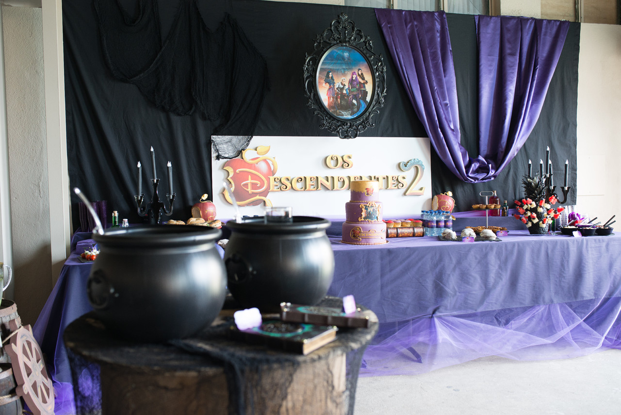 TC_Descendentes 2-33.jpg TC_Descendentes 2-33.jpg