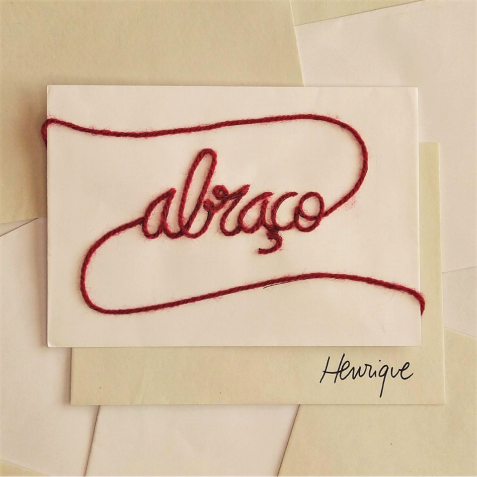 henrique abraço.png
