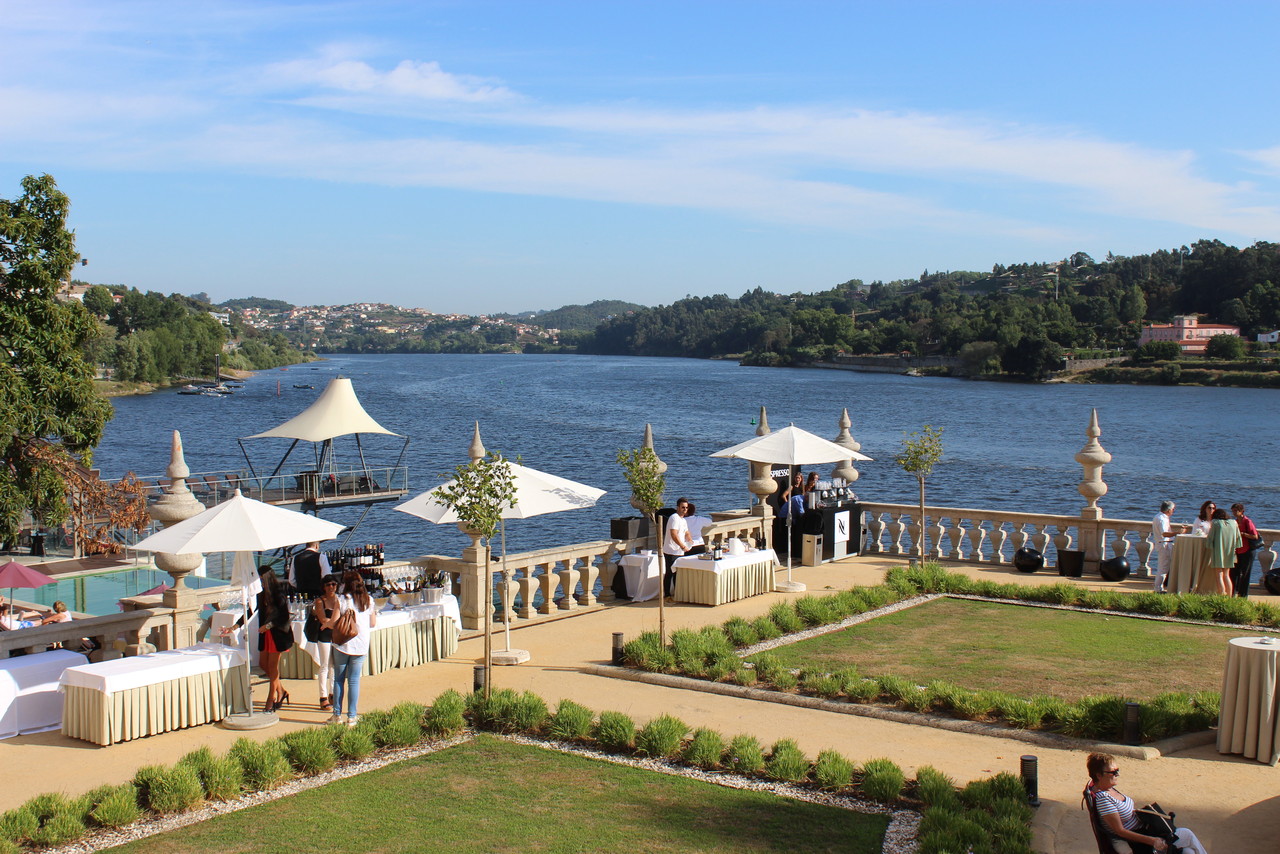 Encontro de Comida e Vinhos