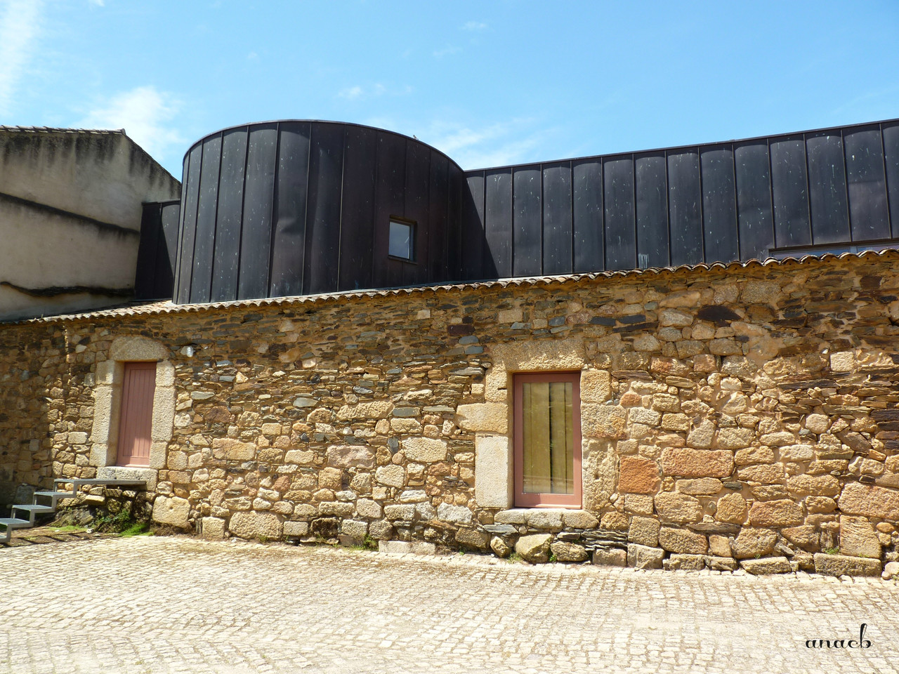 Idanha-a-Velha (123) Antigos palheiros de São Dâ