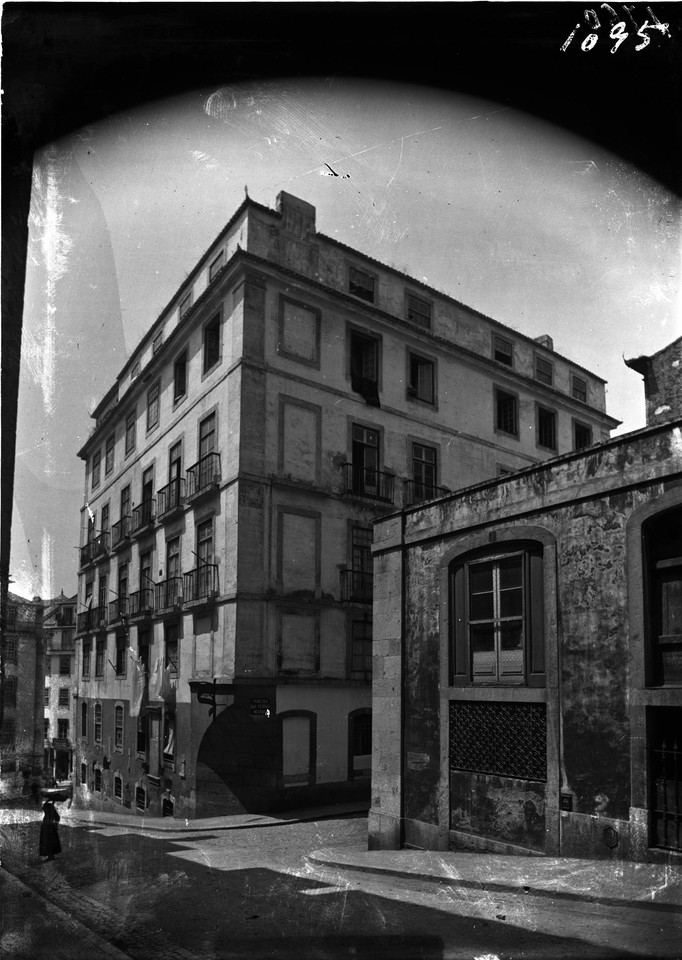 Prédio Almada, e travessa do Almada, 1907, foto d